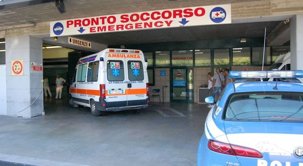 Roma, va in ospedale con un motorino rubato: fermato per ricettazione