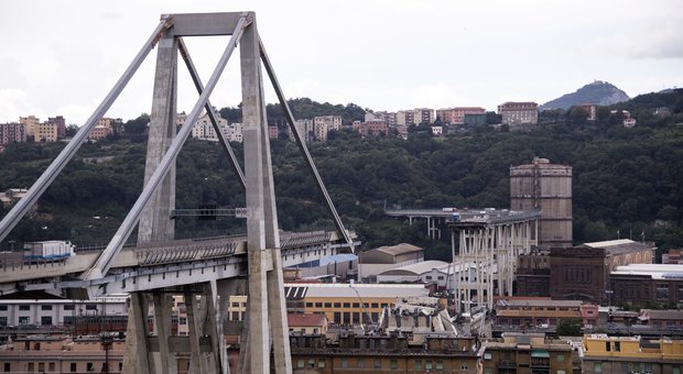 Crollo ponte Genova, Toninelli accusa le Autostrade. La replica: dai controlli mai emerso nulla