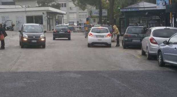 Ancona, tante strade senza strisce Attraversamenti pedonali pericolosi