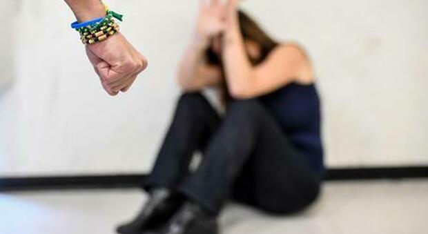 Ragazza perugina in vacanza denuncia: «Mi hanno violentata»