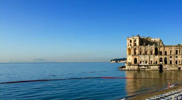Alle origini della balneazione attrezzata italiana tra benessere e sicurezza: convegno al Bagno Elena di Napoli