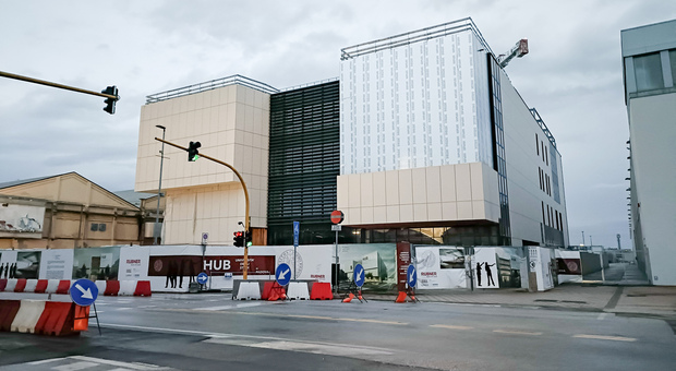 Edilizia, piano da 135 milioni al Bo: dall'Hub di Ingegneria al campus Piave Futura fino alle residenze. Tutti i progetti e i cantieri (foto: il cantiere dell'Hub di Ingegneria in Fiera)