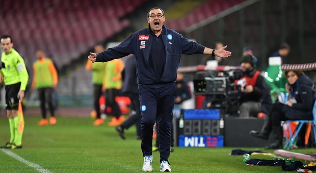 Napoli, Sarri: «La lotta scudetto riguarda solo la Juventus»