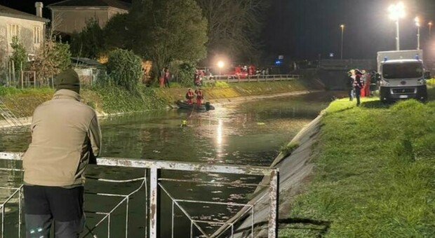 Bimbo di 4 anni morto annegato nel canale Adigetto: il corpo ritrovato dai soccorritori dopo ore