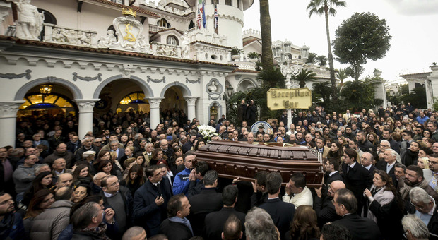 I funerali di don Antonio Polese