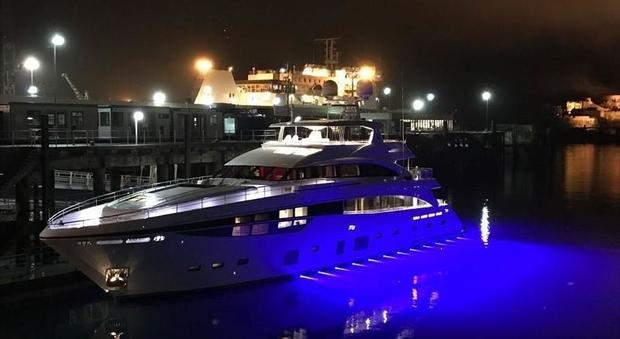 Niente charter per Tiffany Trump: lo yacht per Capri è «in prestito»