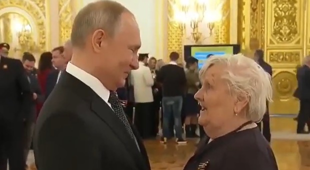 Putin e l'amata maestra Vera: la donna che gli fece da madre può fermare lo Zar?