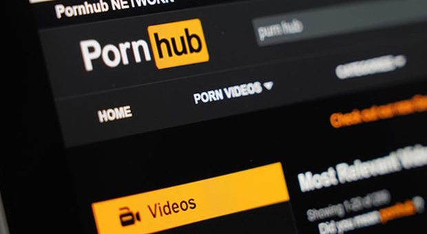 Pornhub Italia, problemi di privacy per gli utenti: il Garante chiede chiarimenti. Cosa sta succedendo