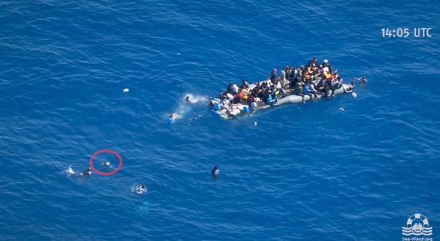 Migranti, l'Ue denunciata all'Aja per le morti in mare