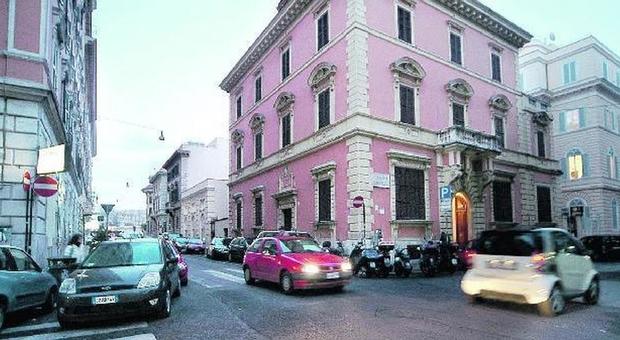 Roma, turista violentata in hotel da un amico: arrestato un 23enne