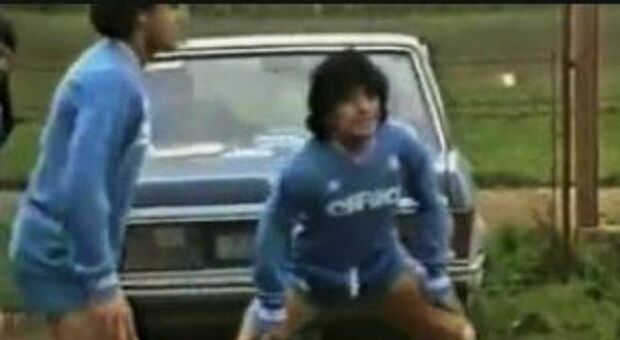 Spacciava cocaina, arrestato l'ex bimbo salvato da Maradona con la partita nel fango di Acerra
