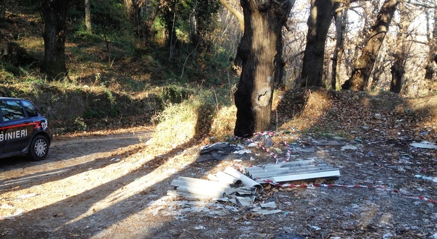 Terra dei Fuochi, arrestato 62enne: bruciava vecchi mobili e indumenti