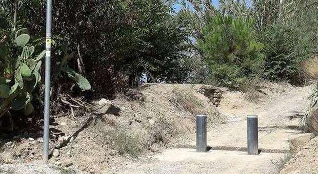 Chiusa la strada della pineta di Punta Tresino, è polemica a Castellabate