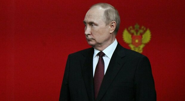 Putin, i tre fronti della sconfitta: la guerra contro l’Ucraina, la sfida all’Occidente e la leadership al Cremlino
