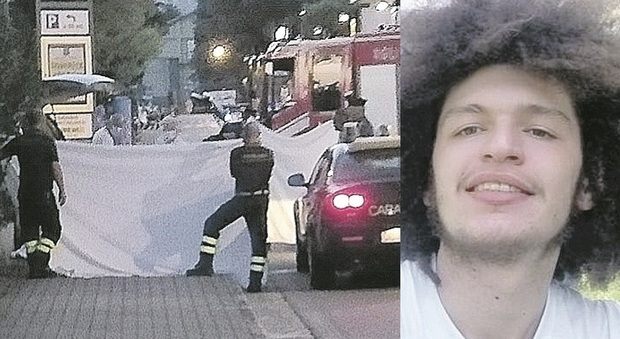 Montecosaro, lo schianto in moto contro un'auto non gli lascia scampo: Michele muore a 22 anni