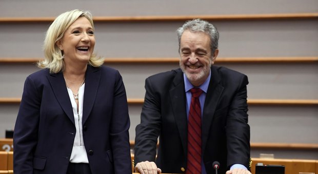 Brexit, Le Pen: «Mi impegno a portare la Francia alla "grandeur"»