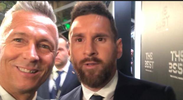 Paolo Belli e Leo Messi al The Best Fifa Football Awards 2019... incontro tra giganti