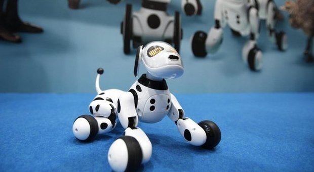 Tokyo Toy Show, la fiera del giocattolo hi-tech, fra trenini super-veloci e cani-robot