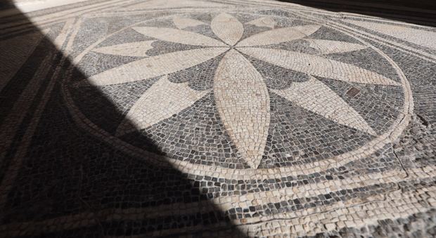 Pompei, restituita al pubblico la «Casa dei mosaici geometrici»