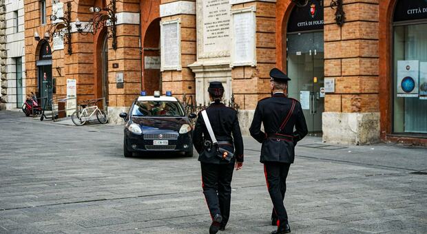 Carabinieri inncentro a Foligno
