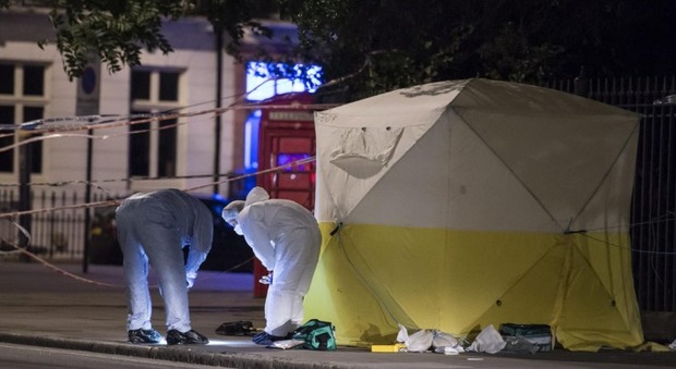 Londra, attacco a coltellate in Russel Square: un morto e 5 feriti