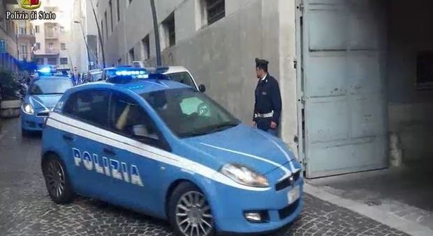 Svolta nella faida di camorra a Ponticelli: arrestati il figlio del boss Sarno e altri tre affiliati per un omicidio di 19 anni fa