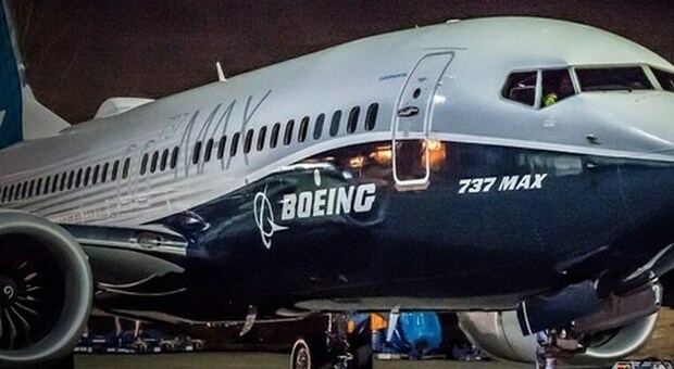 Boeing, trovato morto un secondo dipendente: aveva denunciato i difetti di produzione del 737 Max