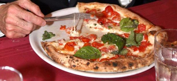 Pizza napoletana patrimonio Unesco, le reazioni: «Grande vittoria di Napoli e dell'Italia». Coldiretti in festa