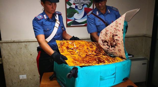 Roma, in manette corriere della droga: 4,5 kg di eroina nel trolley