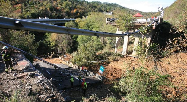 Crollo in galleria sull'autostrada A6 a Savona: tratto riaperto dopo la rimozione dell'intonaco caduto