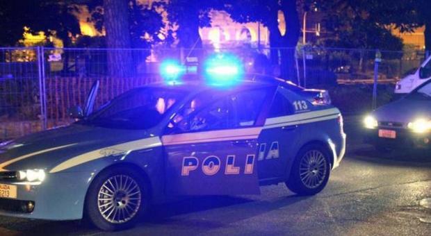 Polizia al lavoro a Pesaro