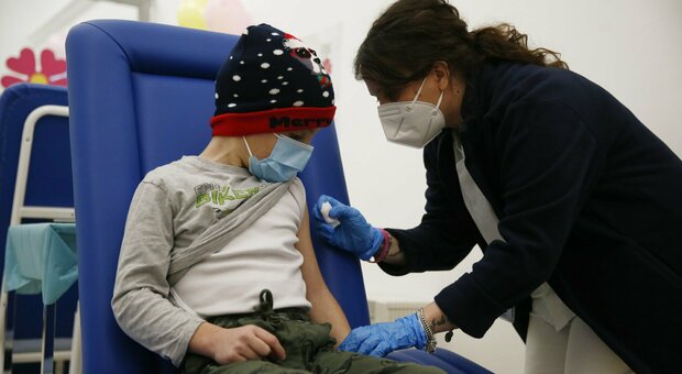 Vaccino, perché farlo ai bambini: le 13 risposte dei pediatri alle domande dei genitori