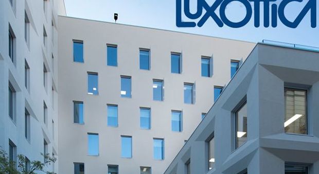 Luxottica Group rinnova contratto di licenza con CHANEL