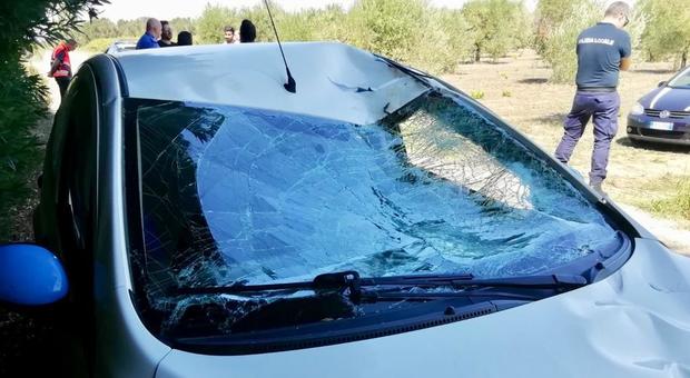 Turista in bicicletta travolto e ucciso da un'auto vicino Lecce