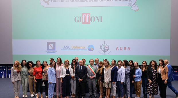I partecipanti alla giornata dedicata alla salute mentale tenuta ieri a Giffoni Valle Piana