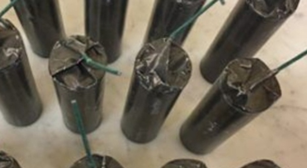 Salerno, fabbricazione e detenzione di materiale esplosivo: 4 misure cautelari