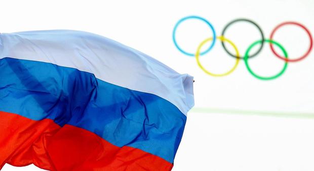Olimpiadi, esclusi gli atleti russi dal sollevamento pesi