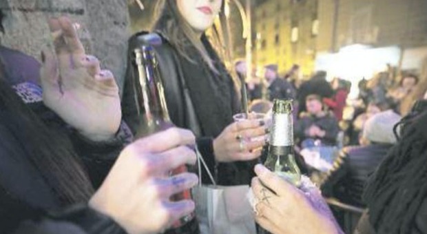 Vodka, birra e spinelli: minori al party incubo a Napoli