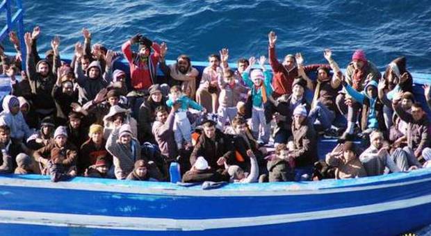 Alfano: «Basta Mare Nostrum, ci pensi l'Europa» Altri due morti nel canale di Sicilia