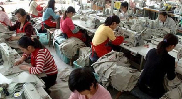 Scoperto laboratorio tessile cinese irregolare nel Veronese