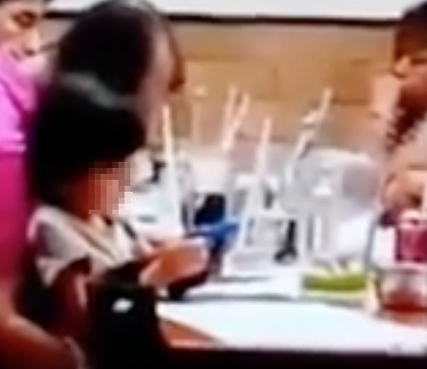 Messico, molesta sessualmente la figlia di 4 anni in un ristorante: la cameriera filma la scena e lo fa arrestare