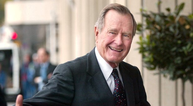 Morto George Bush senior, aveva 94 anni. Trump: ha ispirato l'America