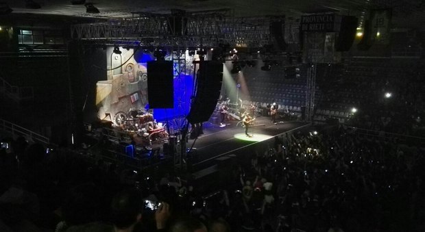 Il concerto di Mannarino (foto Cosentino)