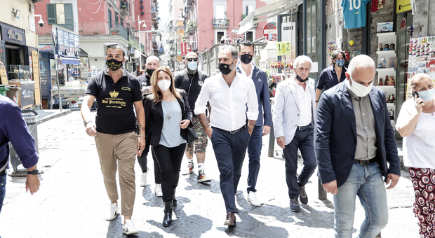 De Luca: «Confermo che collaborerò con Maresca se eletto sindaco di Napoli»