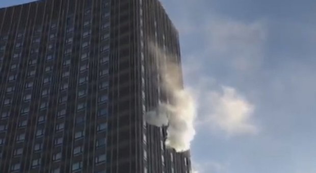 Russia, paura in un hotel: scoppia un incendio, 230 evacuati