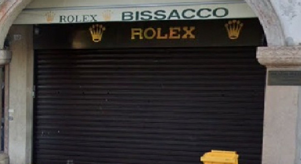 Rolex addio, dopo 162 anni chiude la storica gioielleria Bissacco