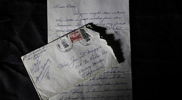 Una lettera di Joe DiMaggio indirizzata a Marilyn Monroe che andrà all'asta a dicembre (dailymail.co.uk - copyright AP)