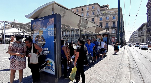 Napoli, la Ztl per i bus turistici attiva nei weekend fino a gennaio