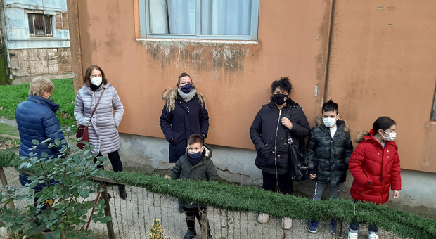 Avellino, disastro case popolari: tra fogne ostruite e «rivolte»