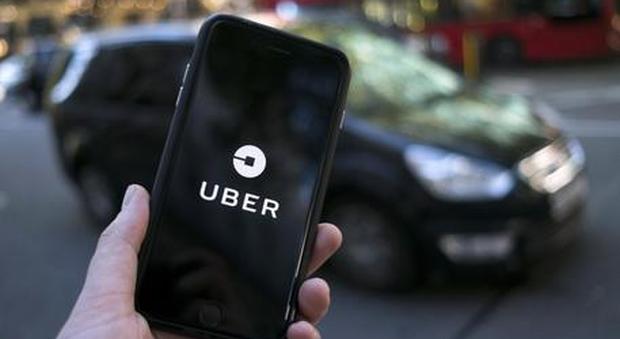 Uber a rischio a Londra, l'azienda potrebbe perdere la licenza